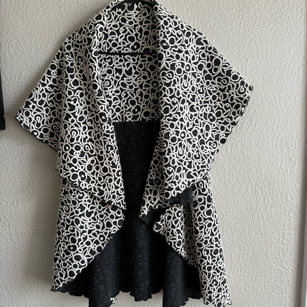 Haystacks Sleeveless Longline Cardigan